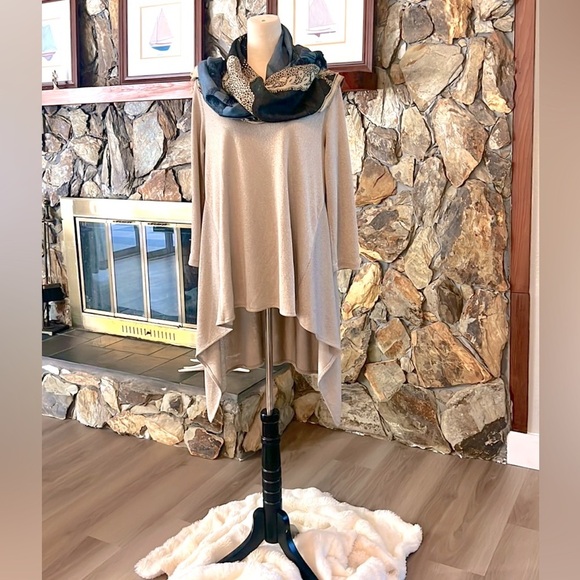 VTG Caroline Rose,Matte Crepe Crew Neck 3/4 Sleeve,High-Low Hem Top, EUC, Size M - Picture 2 of 12